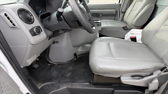 2024 Ford E-350 Cutaway Base