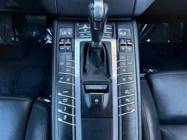 2018 Porsche Macan Turbo
