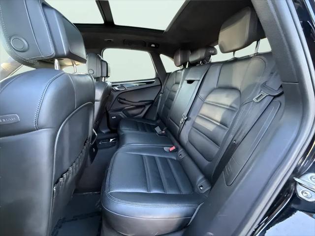 2018 Porsche Macan Turbo