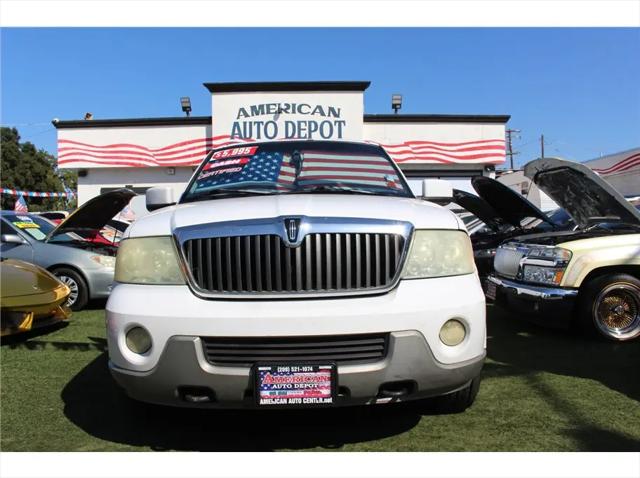 2004 Lincoln Navigator Luxury