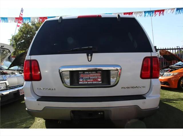 2004 Lincoln Navigator Luxury