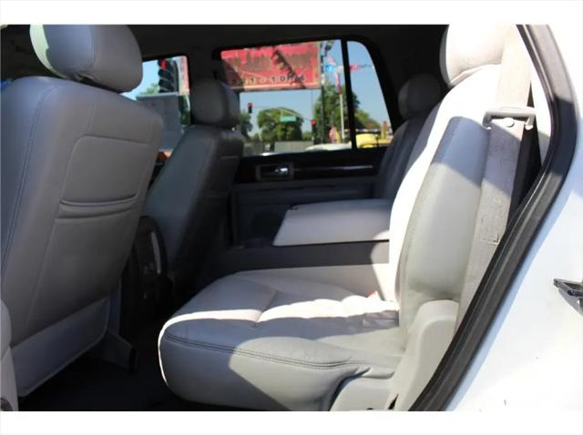 2004 Lincoln Navigator Luxury