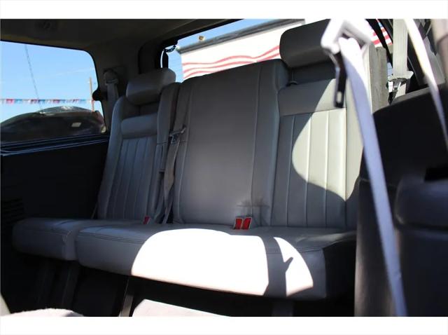 2004 Lincoln Navigator Luxury