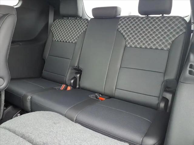 2026 GMC Acadia Denali AWD