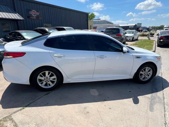 2017 Kia Optima LX