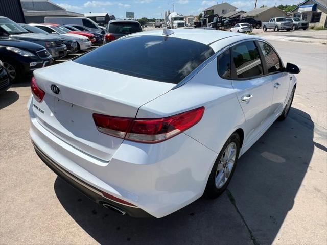 2017 Kia Optima LX