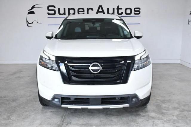 2022 Nissan Pathfinder SL 2WD