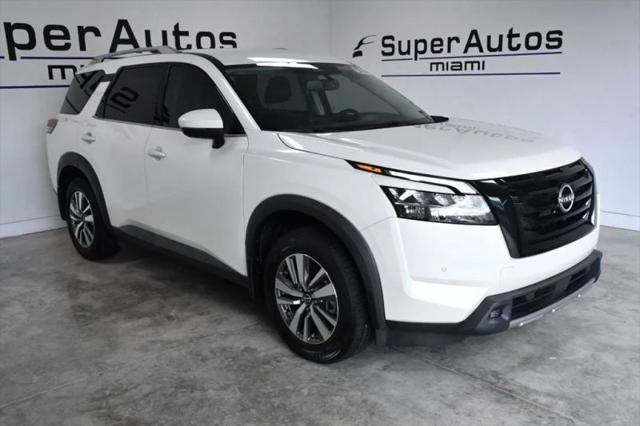 2022 Nissan Pathfinder SL 2WD