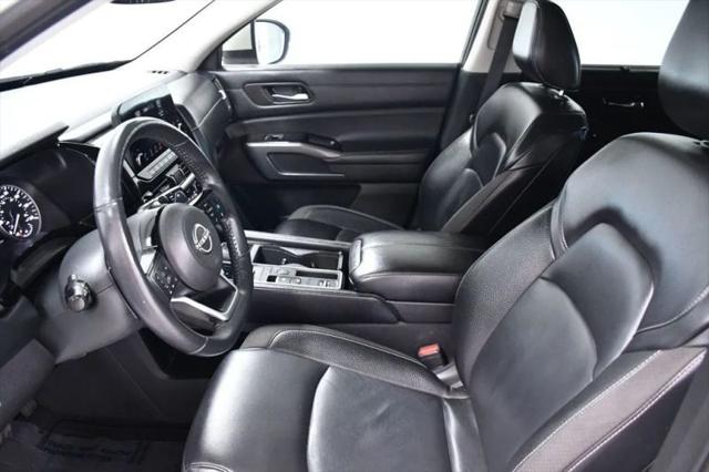 2022 Nissan Pathfinder SL 2WD