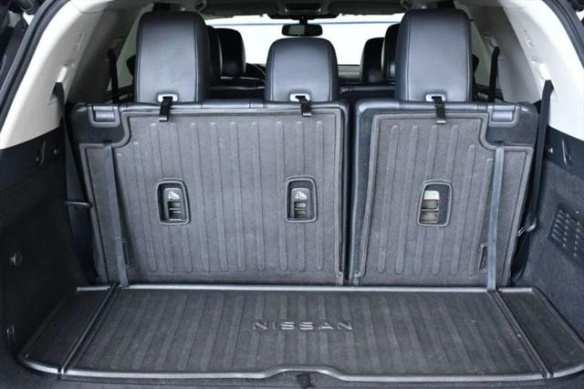 2022 Nissan Pathfinder SL 2WD