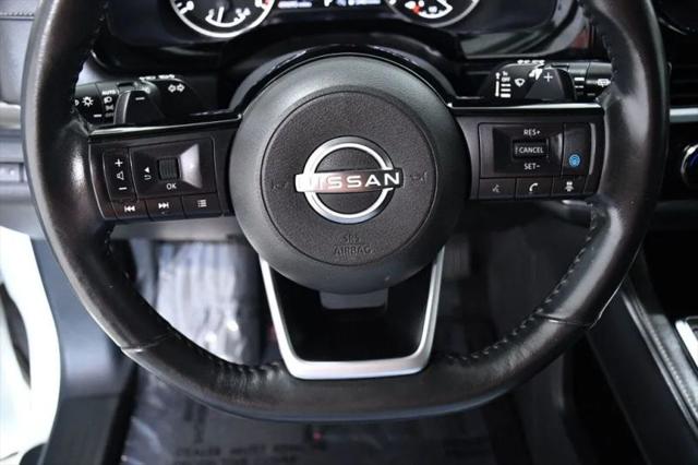 2022 Nissan Pathfinder SL 2WD