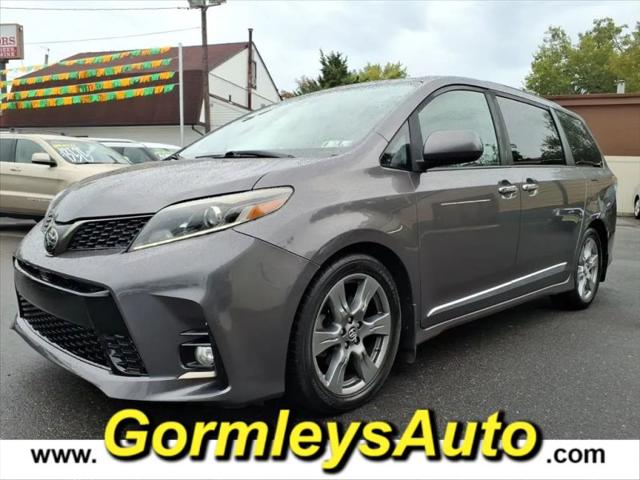 2018 Toyota Sienna SE 8 Passenger