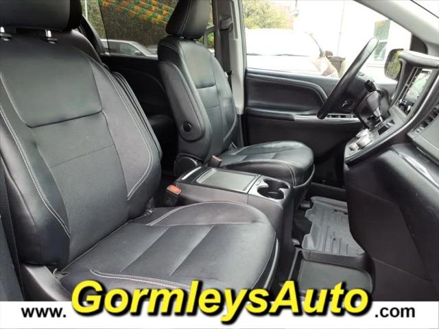2018 Toyota Sienna SE 8 Passenger