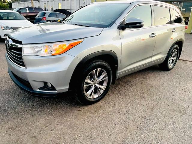 2014 Toyota Highlander XLE V6 for sale in Lakewood, CO