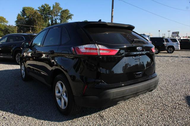 2022 Ford Edge SE