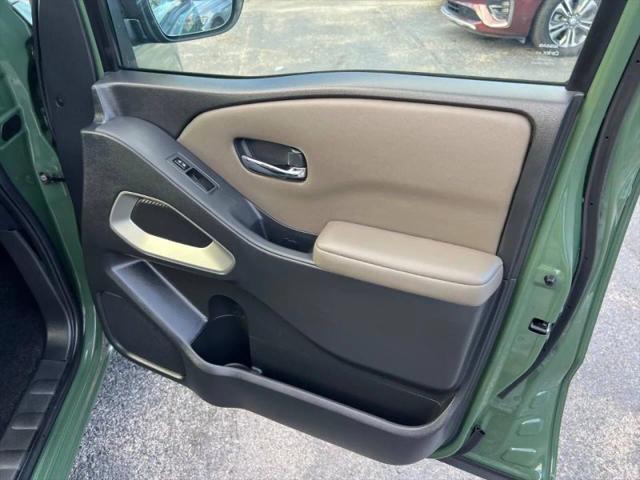 2023 Nissan Frontier Crew Cab SV 4x2