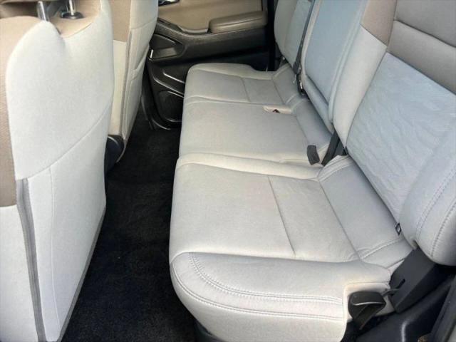 2023 Nissan Frontier Crew Cab SV 4x2