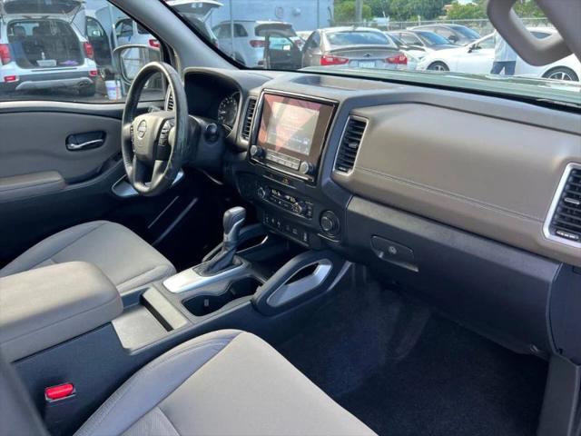 2023 Nissan Frontier Crew Cab SV 4x2