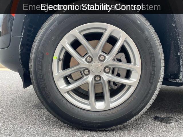 2025 Jeep Grand Cherokee Laredo X 4x4