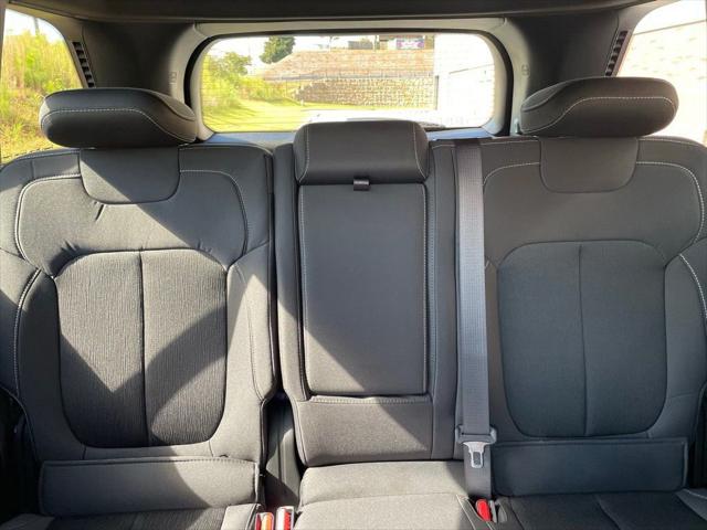 2025 Jeep Grand Cherokee Laredo X 4x4