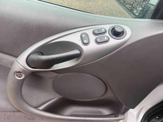 2000 Mercury Cougar V6