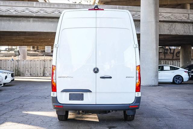 2026 Mercedes-Benz Sprinter Cargo Van High Roof 4-Cyl Diesel