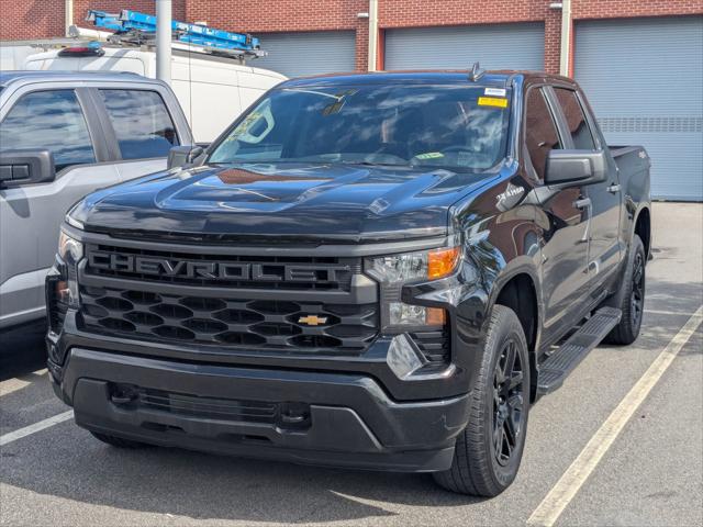 2024 Chevrolet Silverado 1500 4WD Crew Cab Short Bed Custom