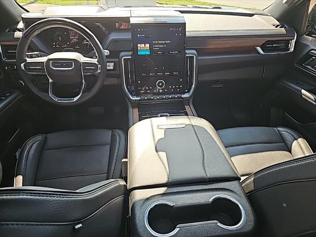 2025 GMC Yukon 4WD Denali