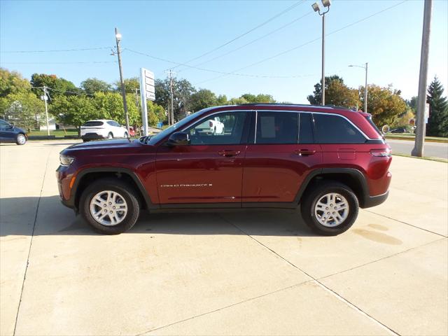 2024 Jeep Grand Cherokee Laredo 4x4