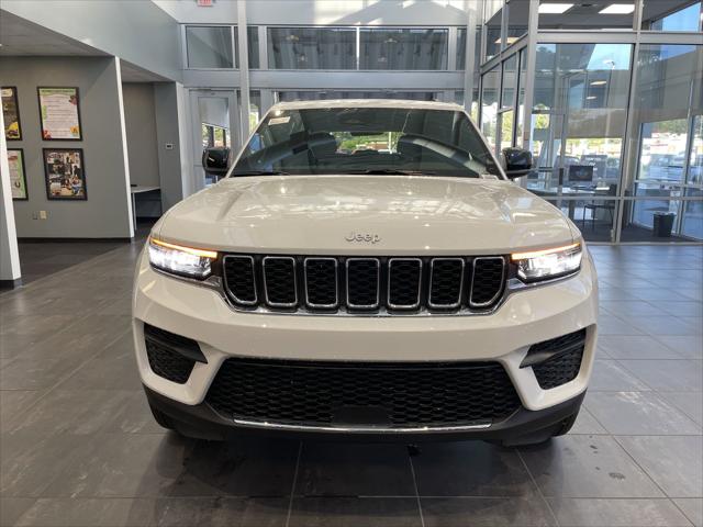 2025 Jeep Grand Cherokee GRAND CHEROKEE LAREDO X 4X2