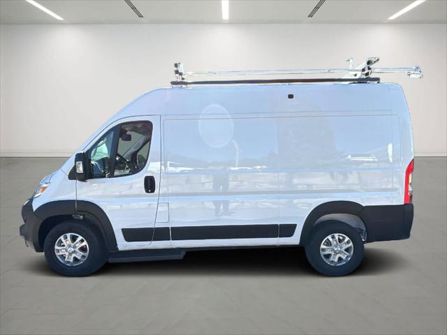 2025 RAM ProMaster 1500 Cargo Van SLT High Roof 136 WB
