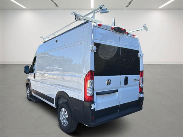 2025 RAM ProMaster 1500 Cargo Van SLT High Roof 136 WB