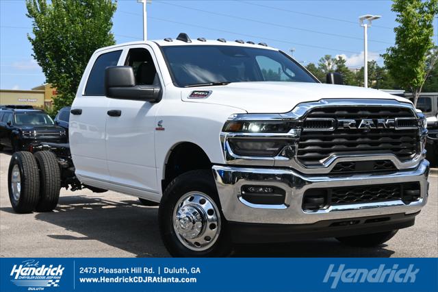 2025 RAM Ram 3500 Chassis Cab RAM 3500 TRADESMAN CREW CAB CHASSIS 4X4 60 CA
