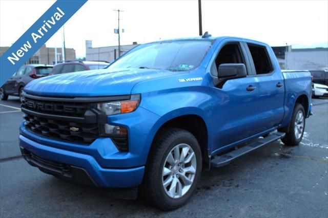 2022 Chevrolet Silverado 1500 4WD Crew Cab Short Bed Custom