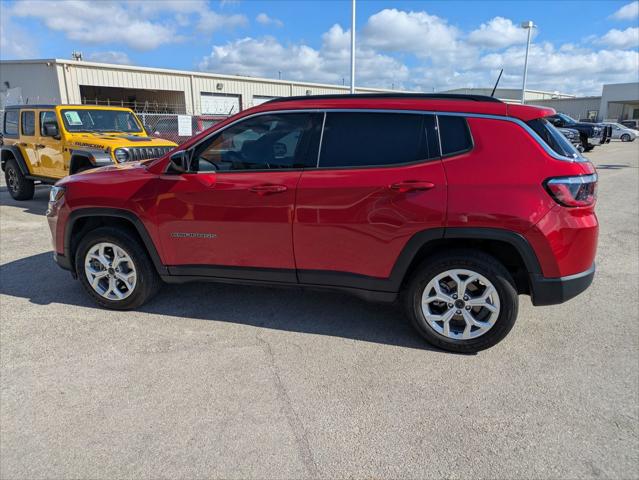 2025 Jeep Compass Latitude 4x4 2025 Jeep Compass Latitude 4x4
