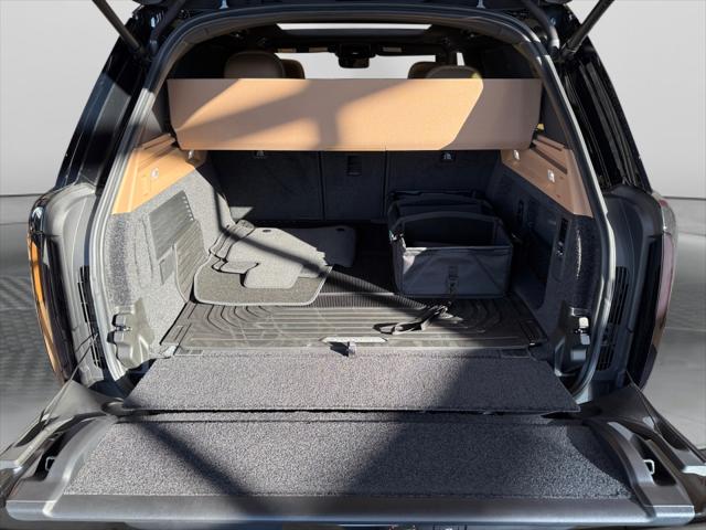 2025 Land Rover Range Rover P530 SE
