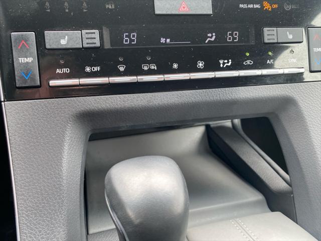 2020 Toyota Avalon XLE