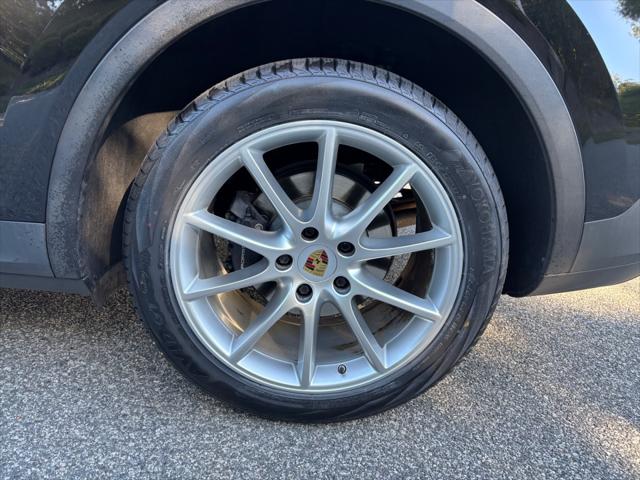 2020 Porsche Cayenne Unknown