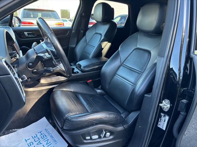2020 Porsche Cayenne Unknown