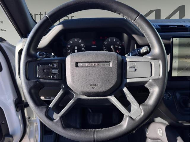 2024 Land Rover Defender 130 P400 X-Dynamic SE