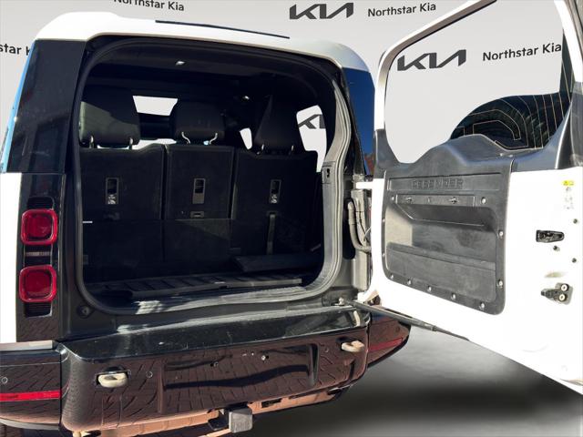 2024 Land Rover Defender 130 P400 X-Dynamic SE