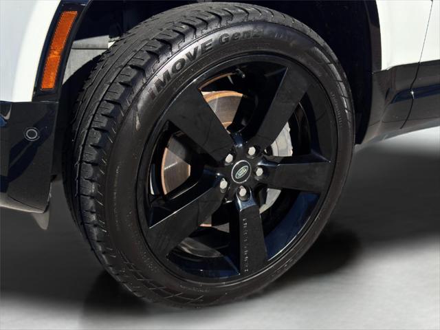 2024 Land Rover Defender 130 P400 X-Dynamic SE