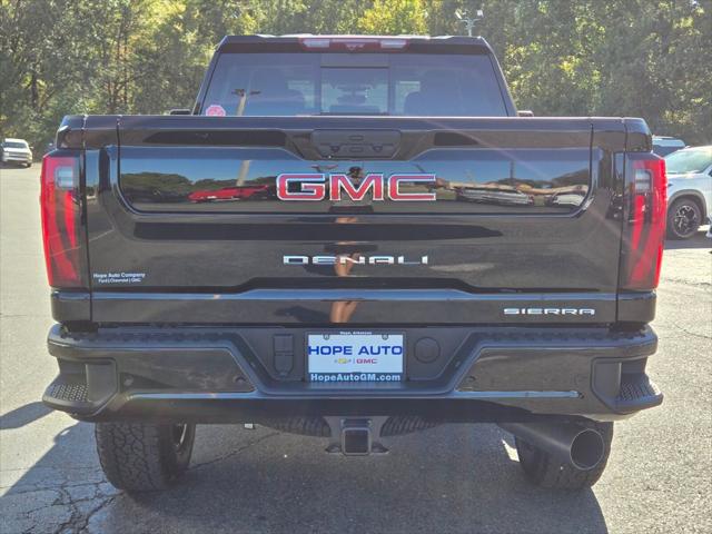 2026 GMC Sierra 2500HD Crew Cab, Standard Bed, Denali, 4WD