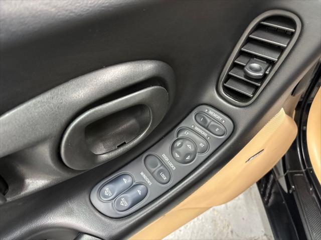 2001 Chevrolet Corvette Base