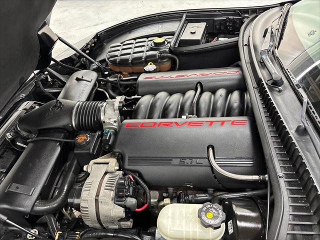 2001 Chevrolet Corvette Base