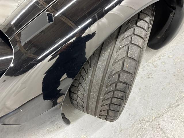 2001 Chevrolet Corvette Base