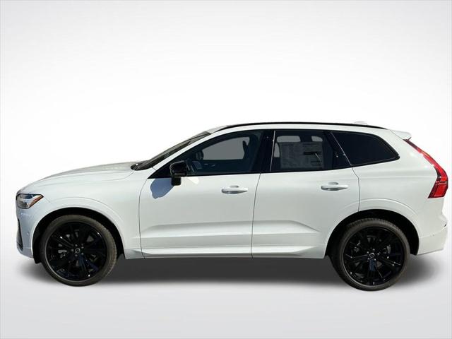 2026 Volvo XC60 B5 Ultra Black Edition