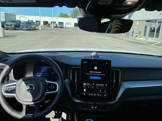 2026 Volvo XC60 B5 Ultra Black Edition