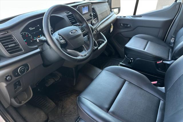 2025 Ford Transit Cargo Van Base