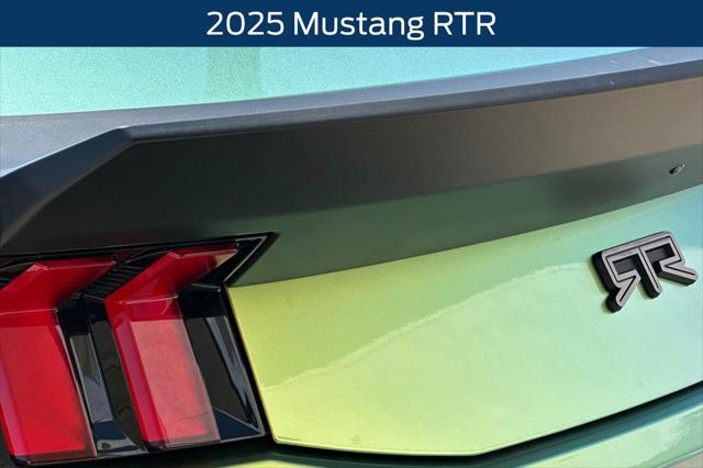 2025 Ford Mustang GT Premium Fastback
